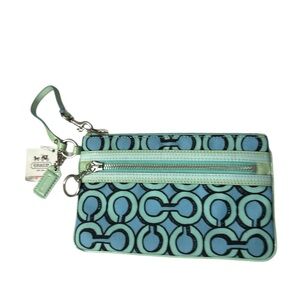 NWT Coach poppy 3d Aqua and blue signature Patterned Wristlet rem strap tag
